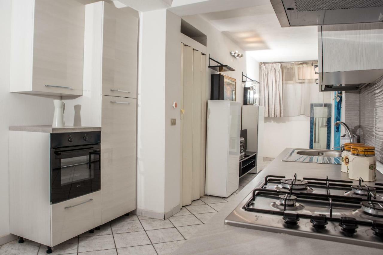 Casa Vacanze Margherita Porto Torres Exterior foto